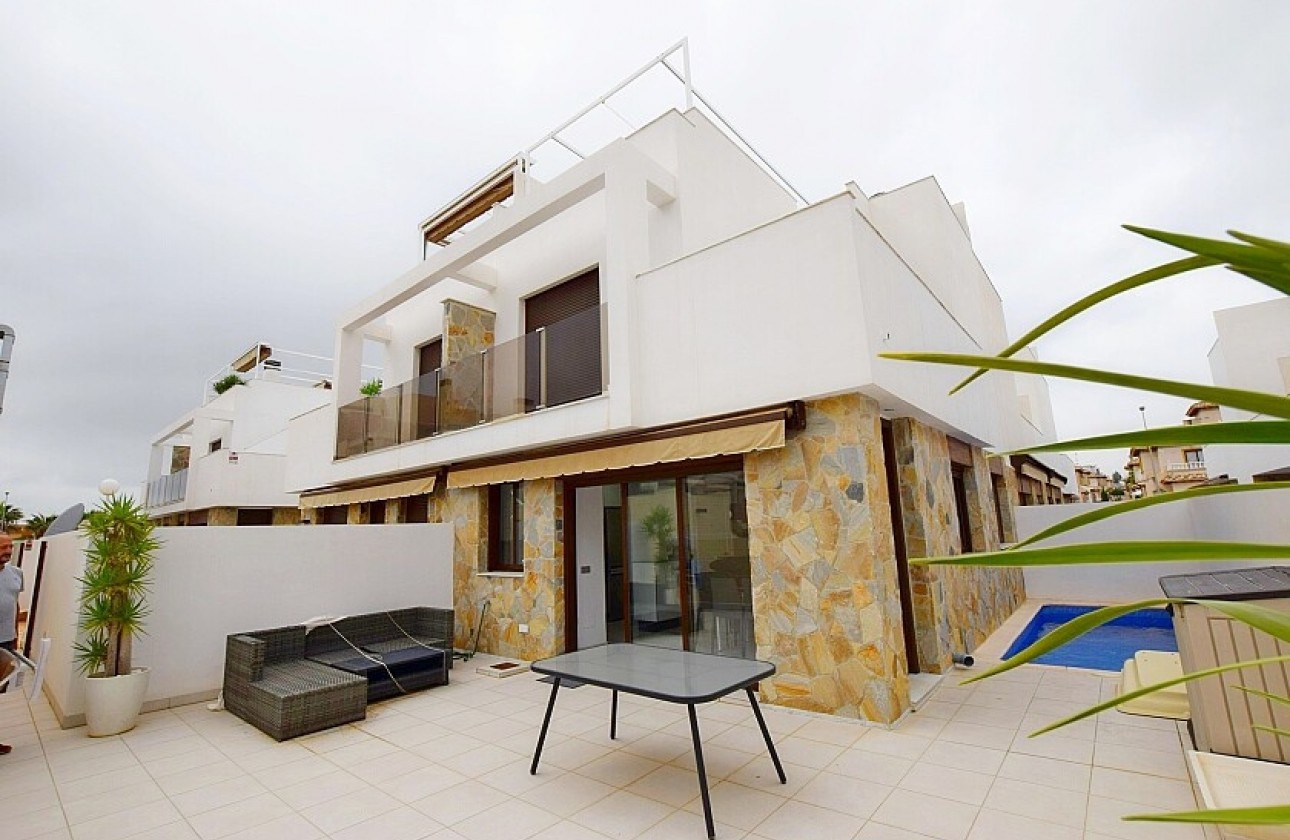 Herverkoop - Semi Detached Villa - Orihuela Costa - Lomas de Cabo Roig