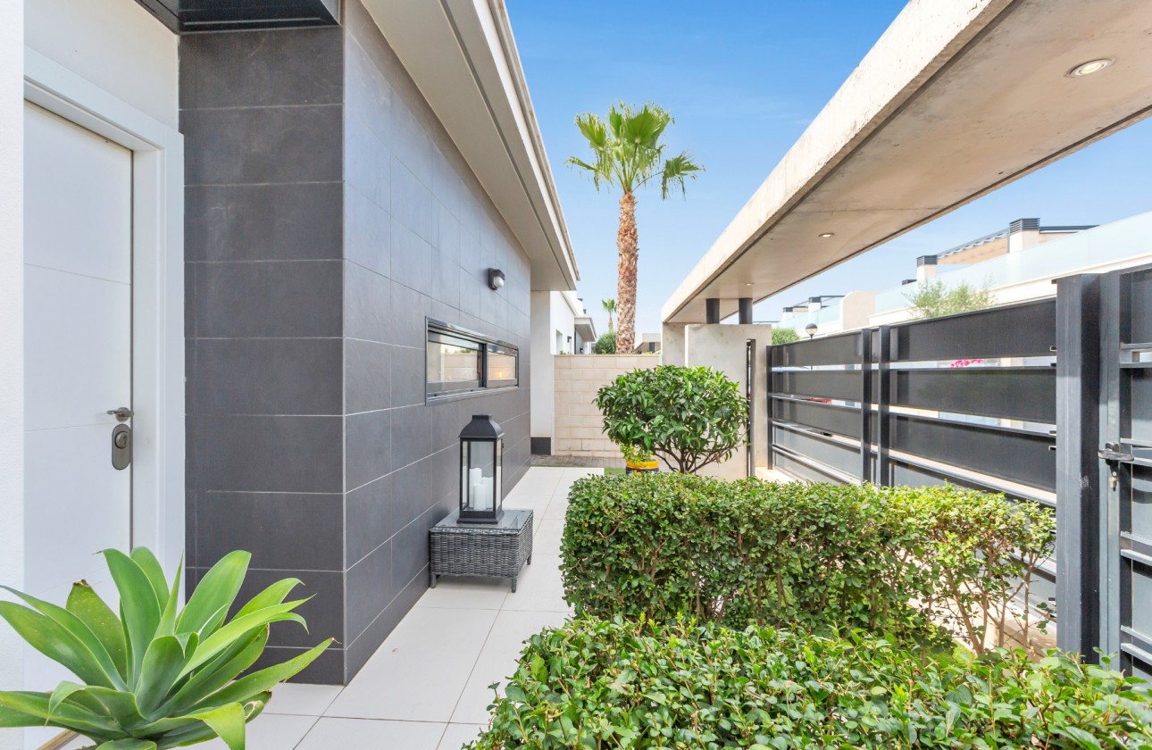 Herverkoop - Semi Detached Villa - Orihuela Costa - Lomas de Cabo Roig