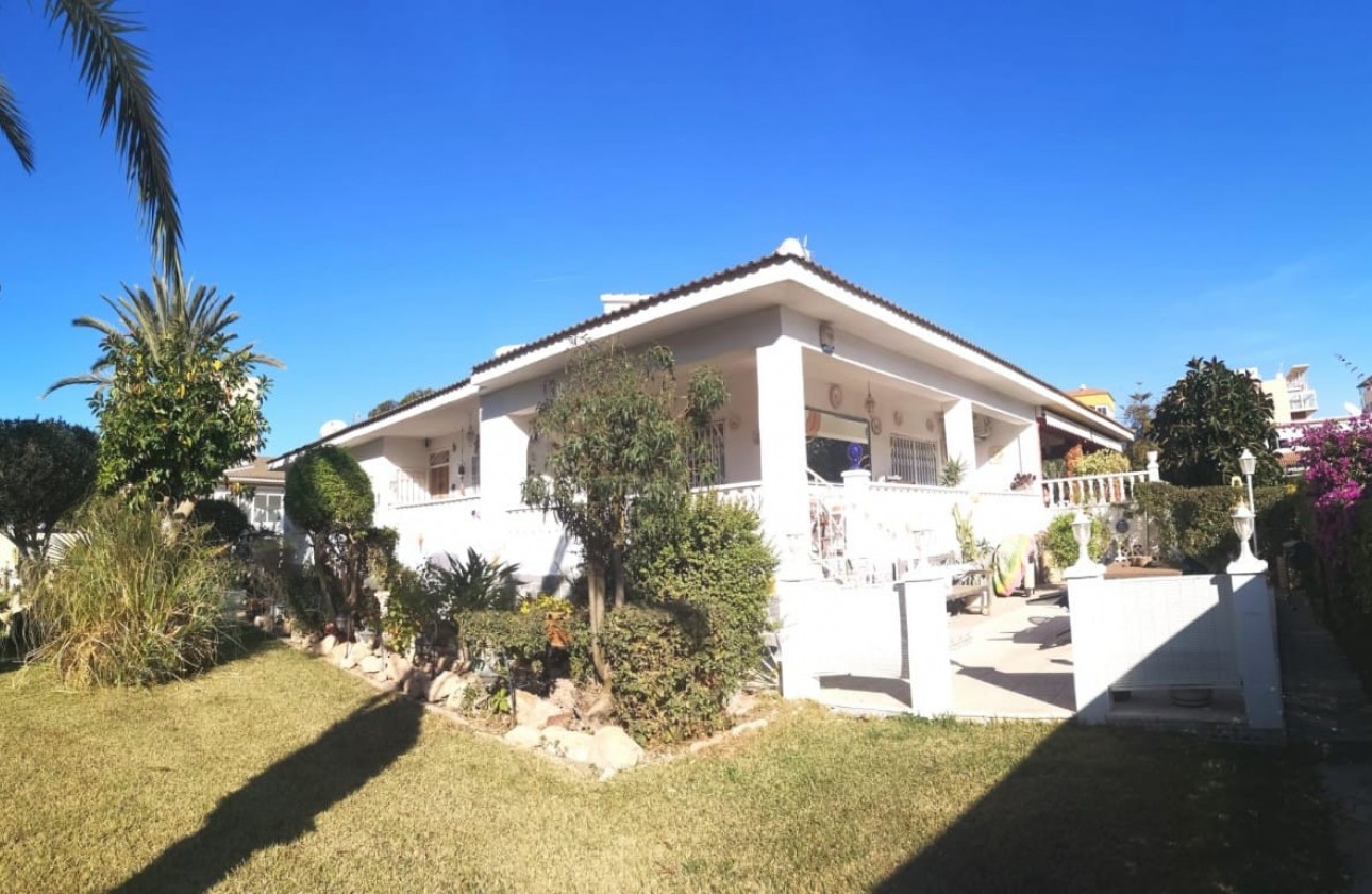 Herverkoop - Semi Detached Villa - Orihuela Costa - Punta Prima