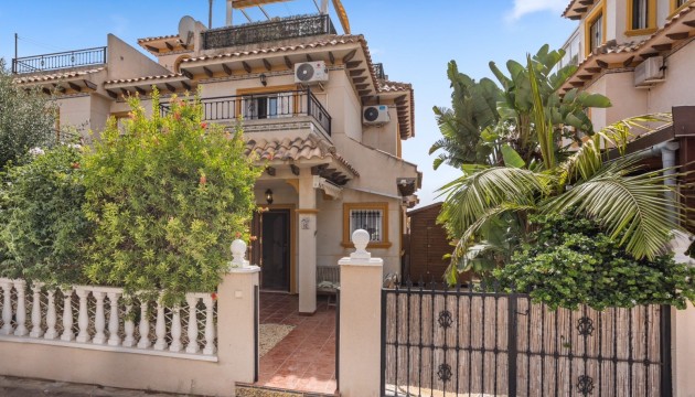 House - Перепродажа - Orihuela Costa - La Regia