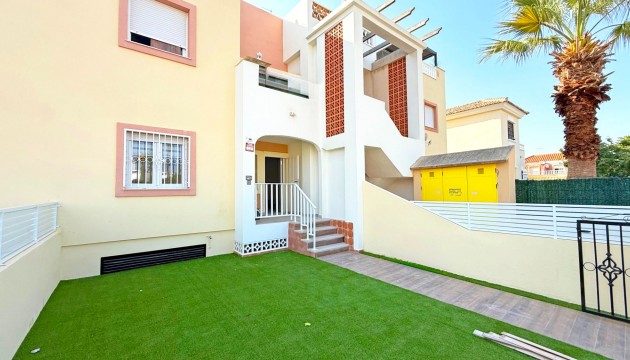 Квартира - Перепродажа - Orihuela Costa - La Zenia