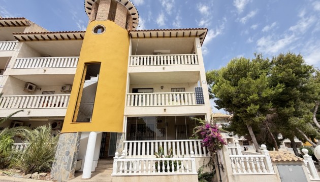 Квартира - Перепродажа - Orihuela Costa - Villamartín