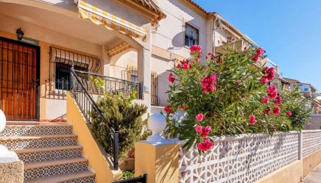 Квартира - Перепродажа - Torrevieja - Nueva Torrevieja - Aguas Nuevas