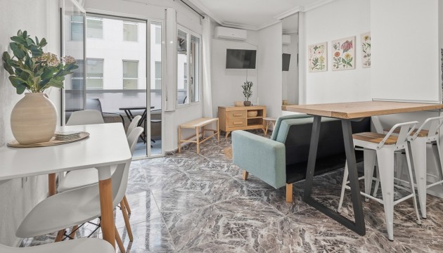 Квартира - Перепродажа - Torrevieja - Playa del Cura