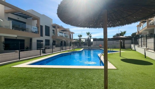 Lägenhet - Begagnad - Orihuela Costa - Villamartín