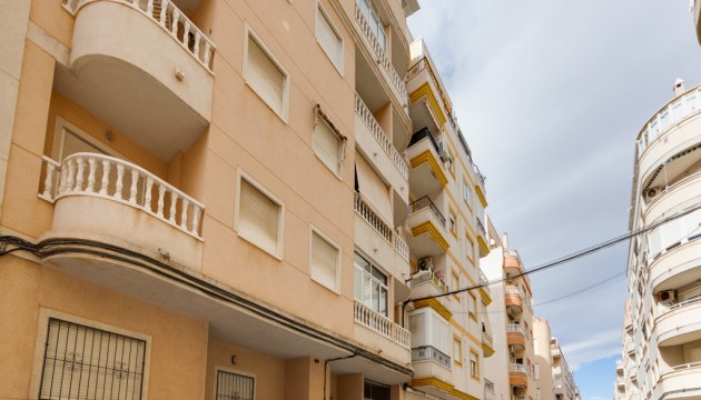 Lägenhet - Begagnad - Torrevieja - calle La Loma