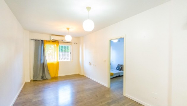 Lägenhet - Begagnad - Torrevieja - Torrevieja