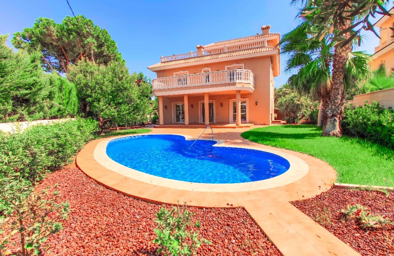 Nueva construcción  - Chalet Independiente - Orihuela Costa - Cabo Roig