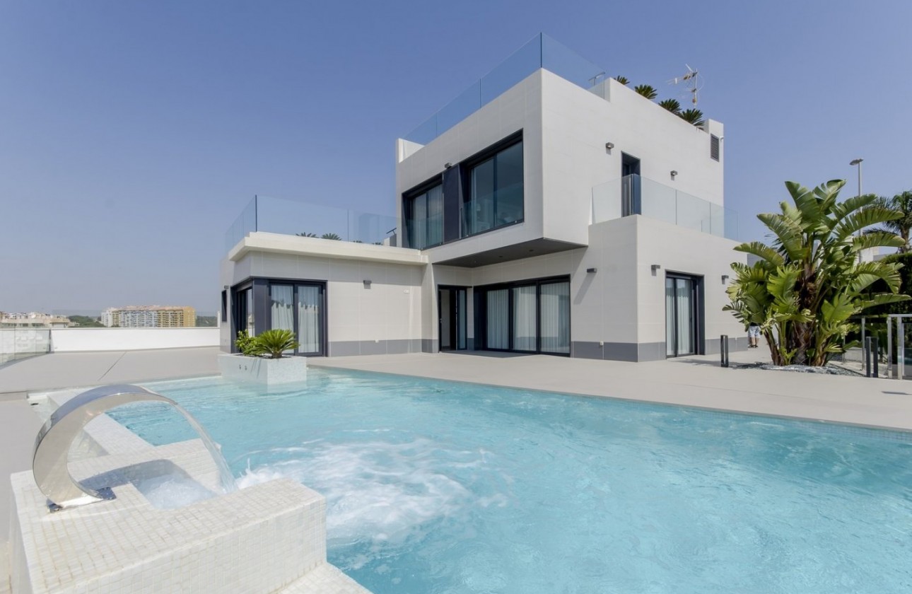 Nueva construcción  - Chalet Independiente - Orihuela Costa - Campoamor