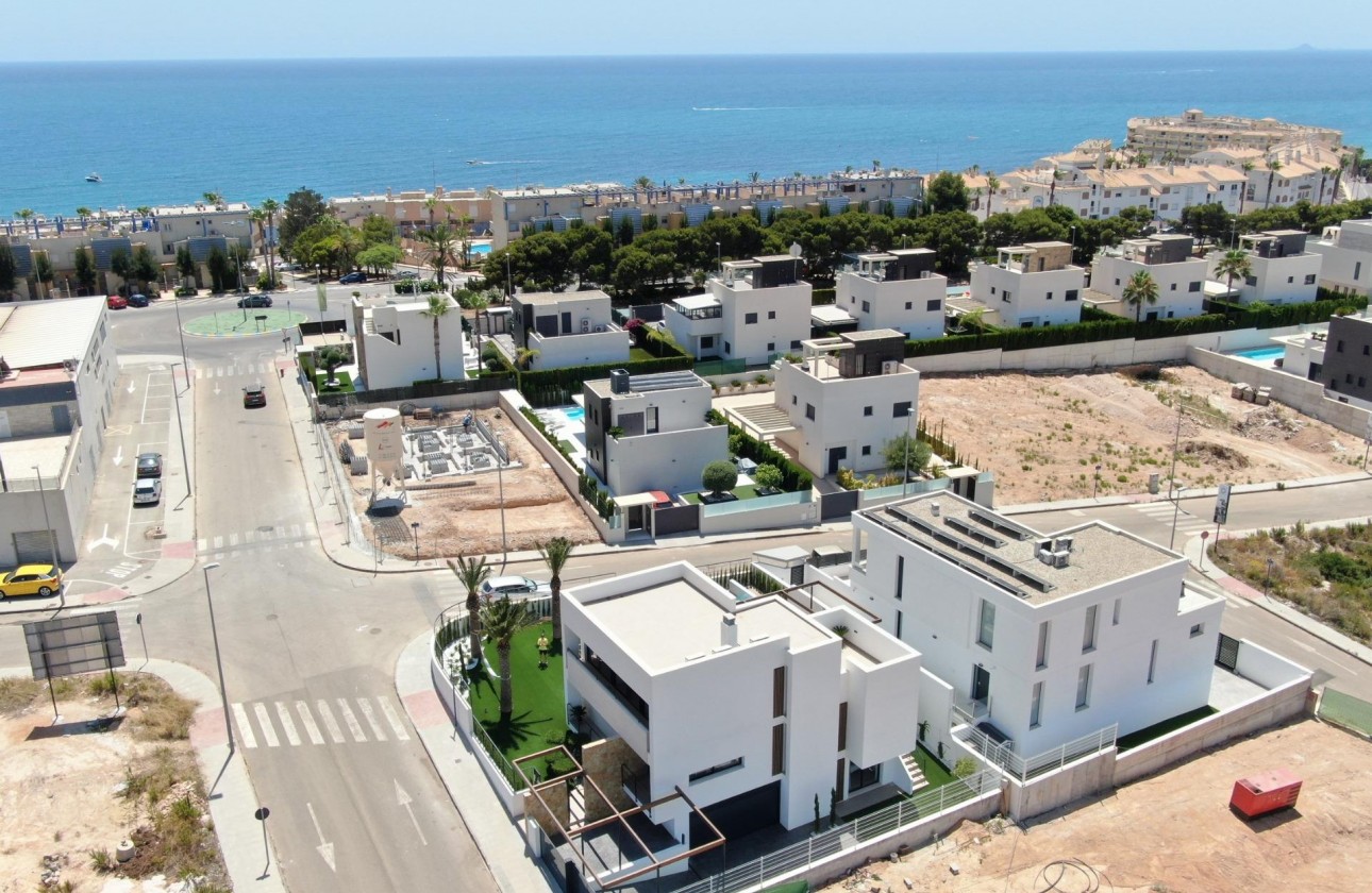 Nueva construcción  - Chalet Independiente - Orihuela Costa - Campoamor