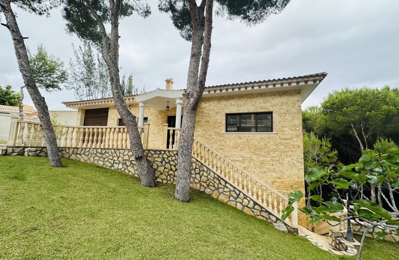 Nueva construcción  - Chalet Independiente - Orihuela Costa - Dehesa de campoamor