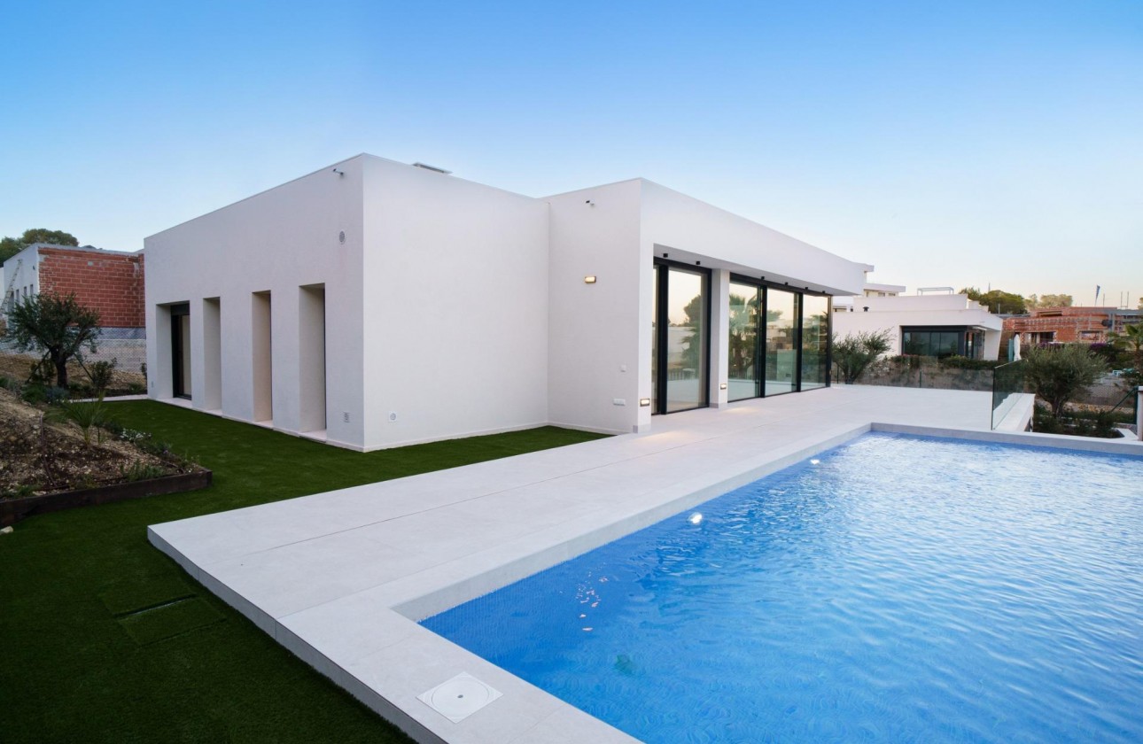 Nueva construcción  - Chalet Independiente - Orihuela - Las Colinas Golf