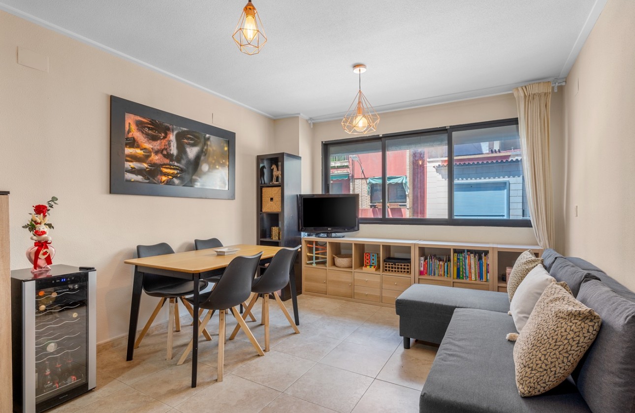 Odsprzedaż - Apartment - Alicante - Carolinas Bajas