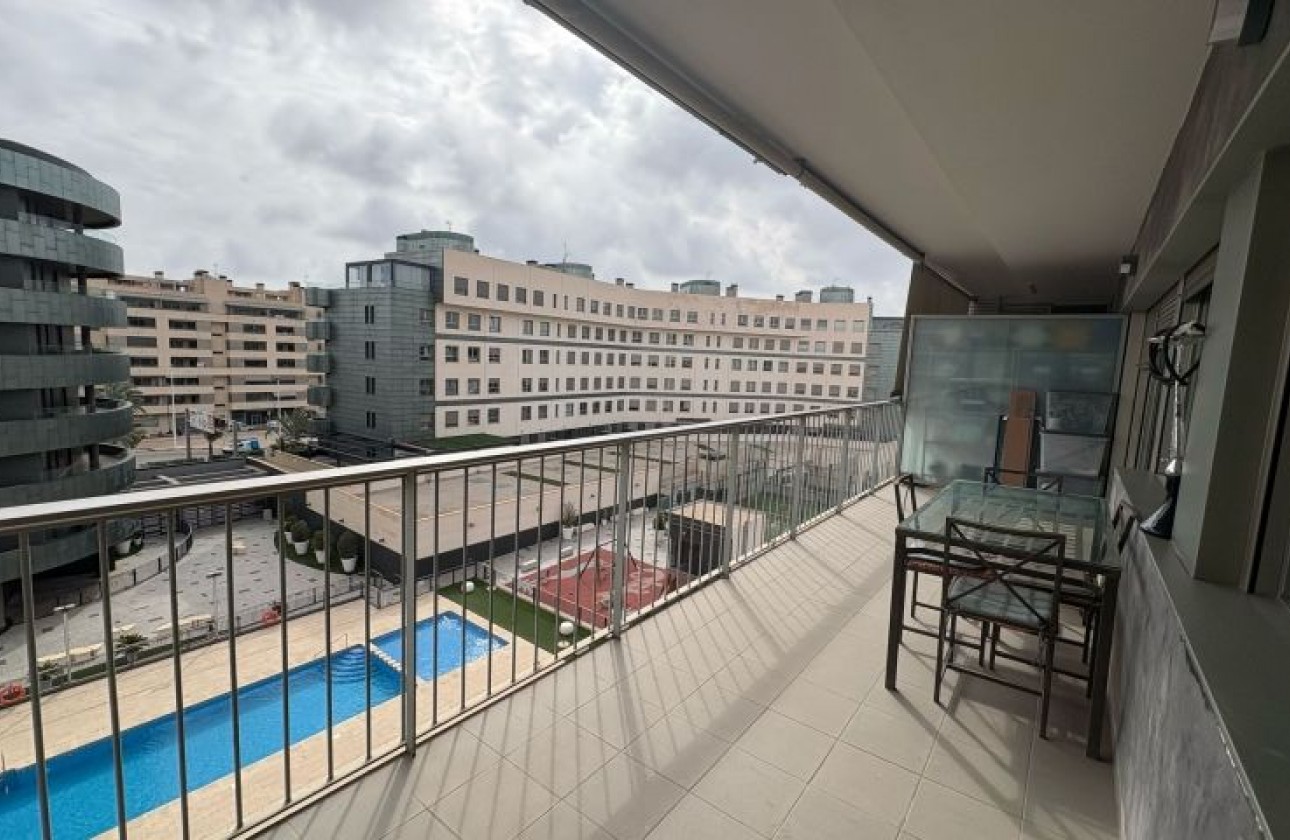 Odsprzedaż - Apartment - Elche