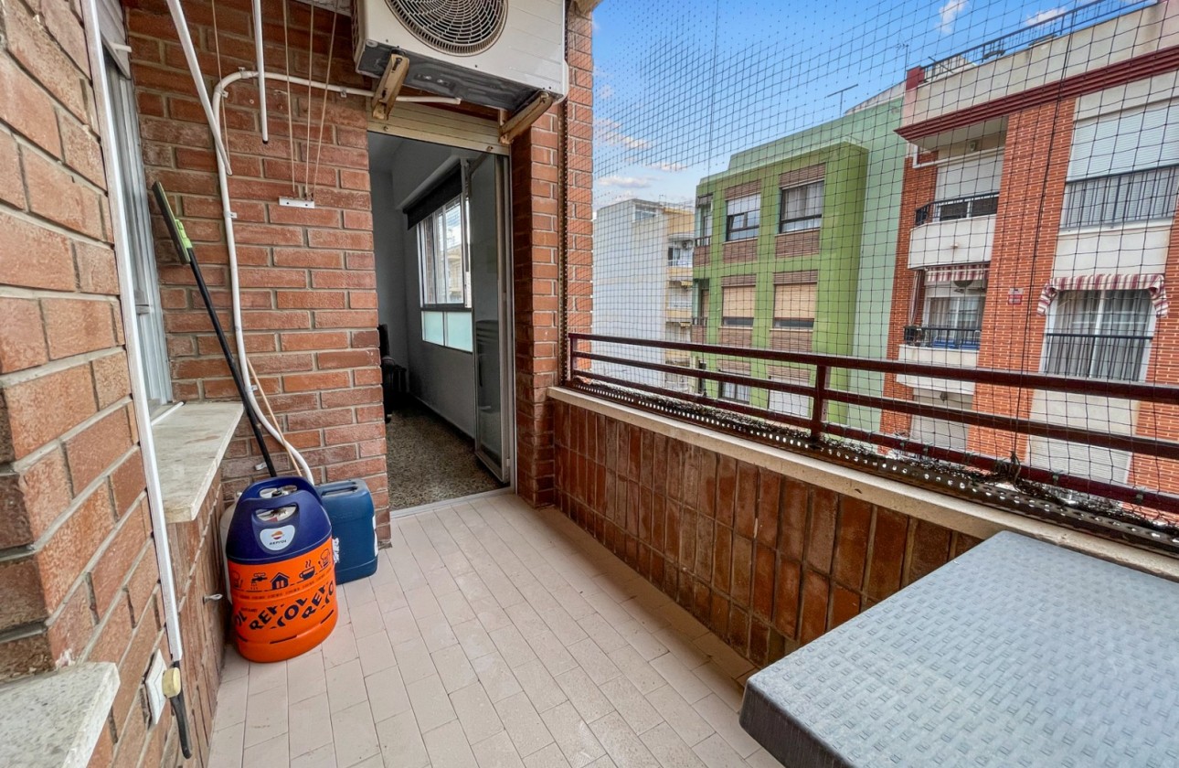 Odsprzedaż - Apartment - Guardamar del Segura