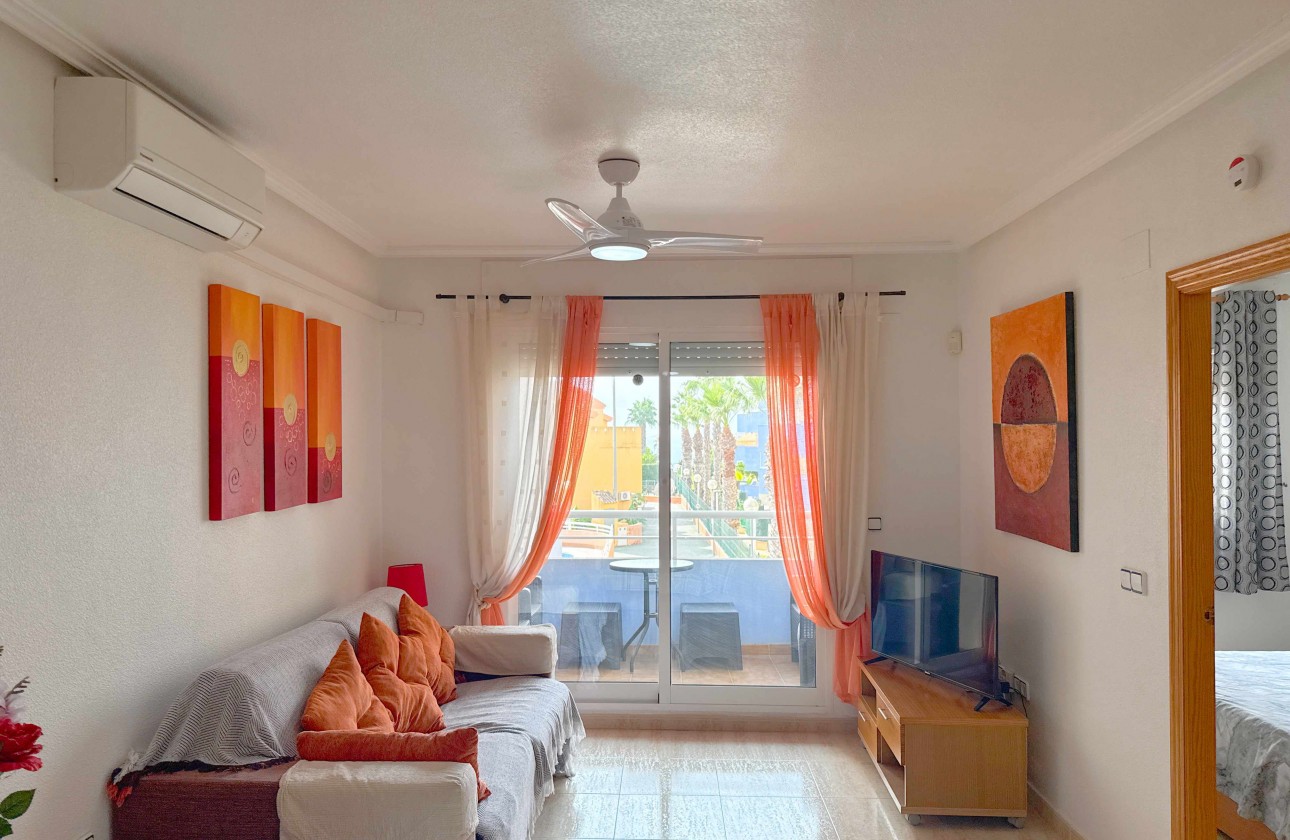 Odsprzedaż - Apartment - Orihuela Costa - Cabo Roig