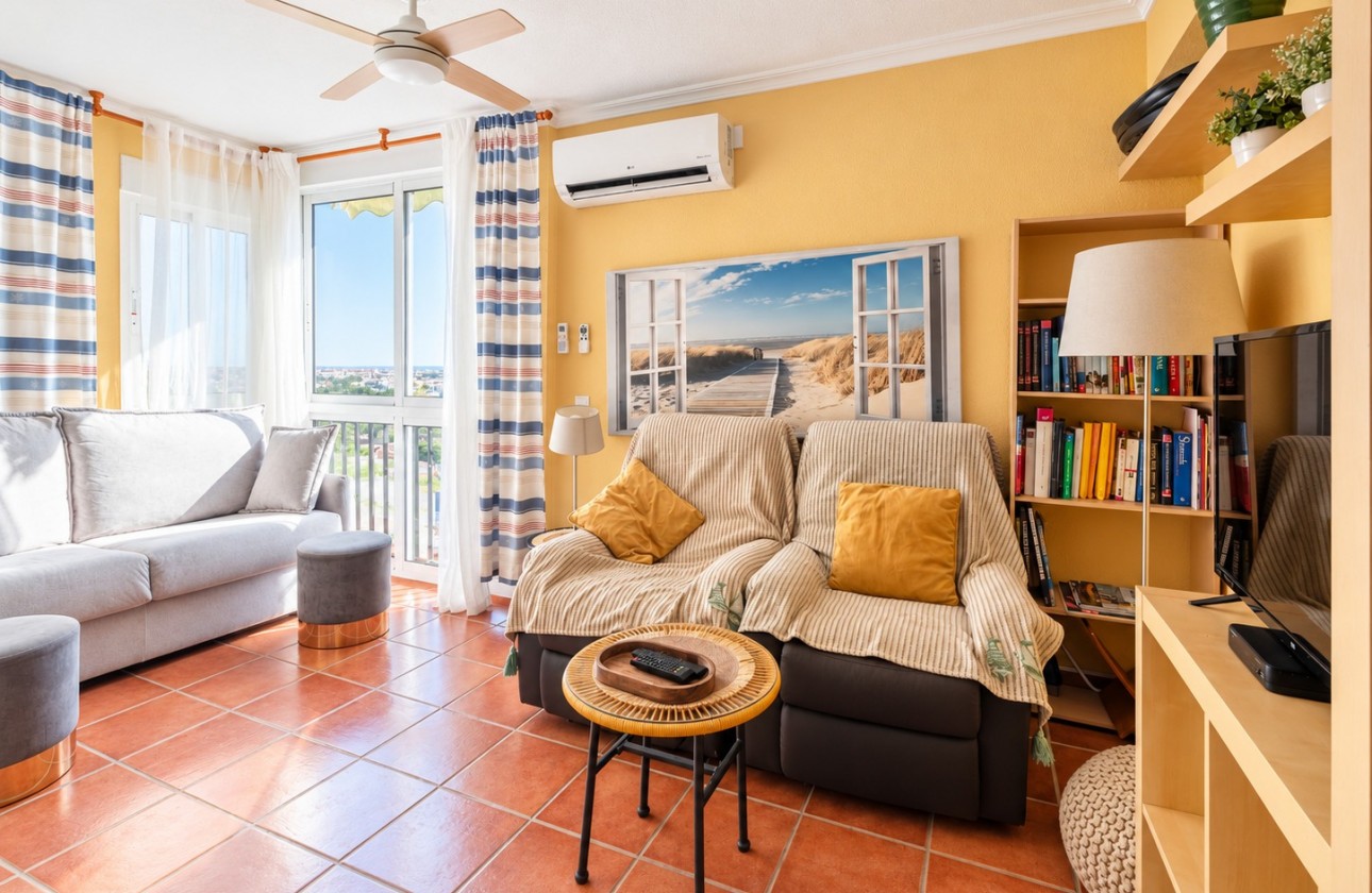 Odsprzedaż - Apartment - Orihuela Costa - Campoamor