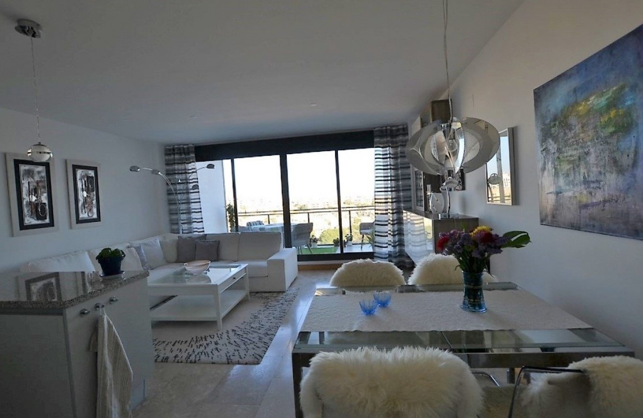 Odsprzedaż - Apartment - Orihuela Costa - Campoamor