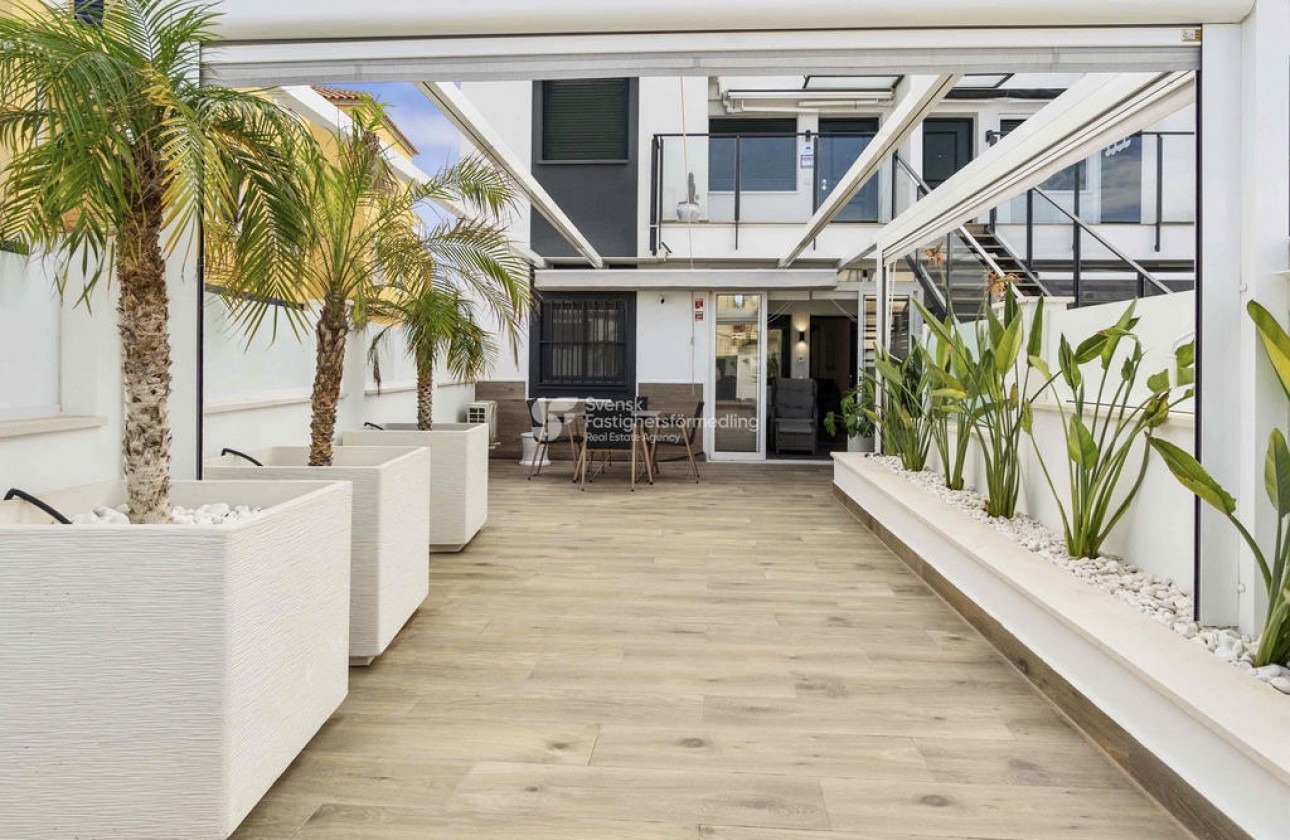 Odsprzedaż - Apartment - Orihuela Costa - La Zenia