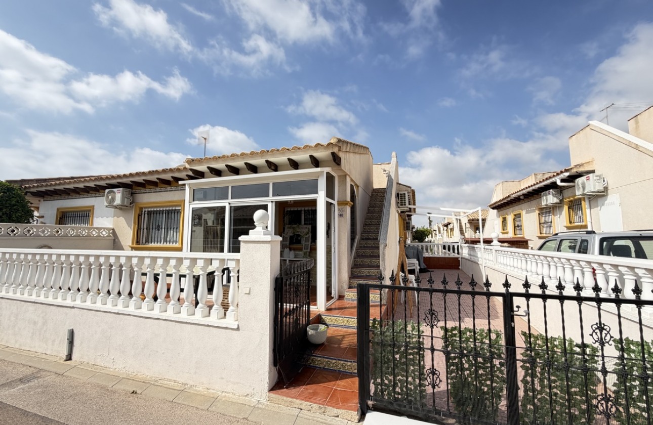 Odsprzedaż - Apartment - Orihuela Costa - La Zenia