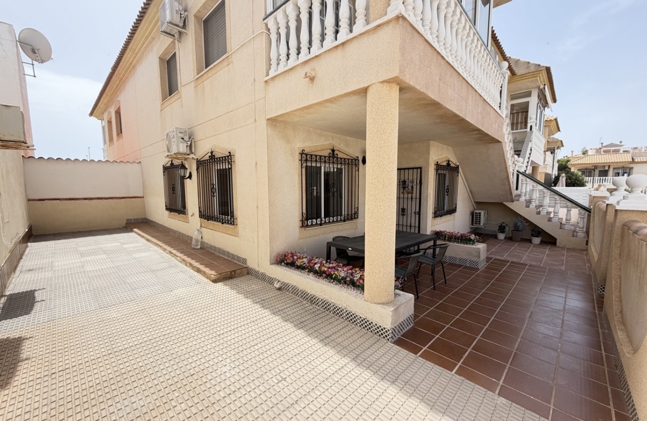 Odsprzedaż - Apartment - Orihuela Costa - La Zenia