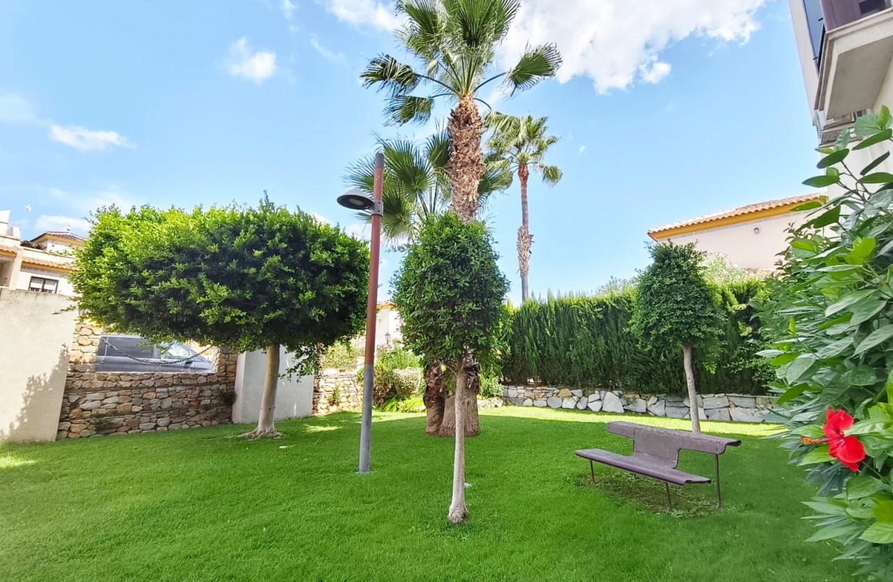 Odsprzedaż - Apartment - Orihuela Costa - Las Ramblas