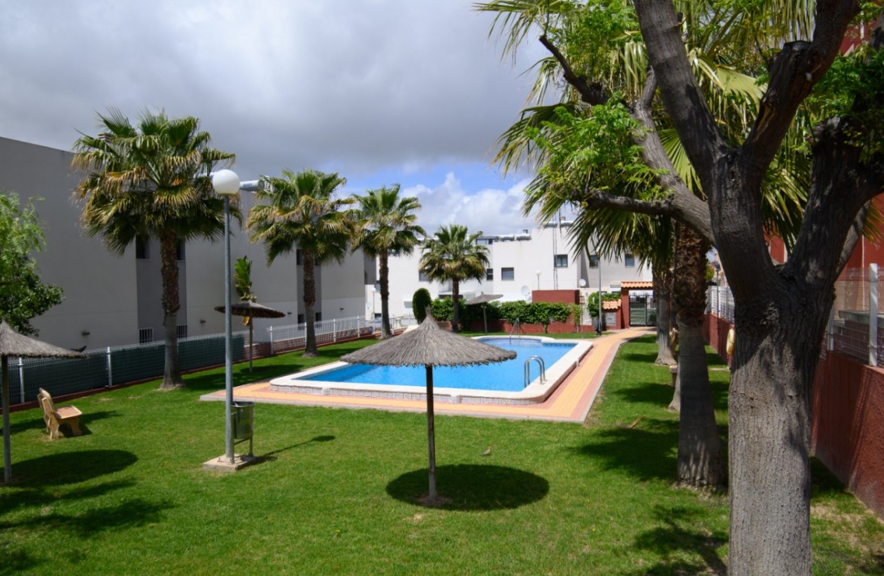 Odsprzedaż - Apartment - Orihuela Costa - Los Altos