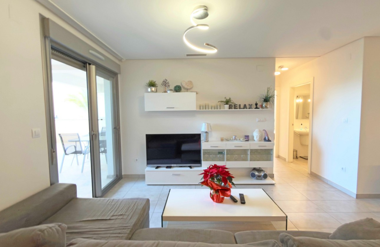 Odsprzedaż - Apartment - Orihuela Costa - Los Dolses