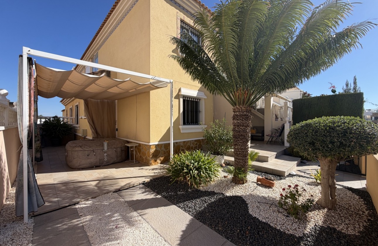 Odsprzedaż - Apartment - Orihuela Costa - Los Dolses