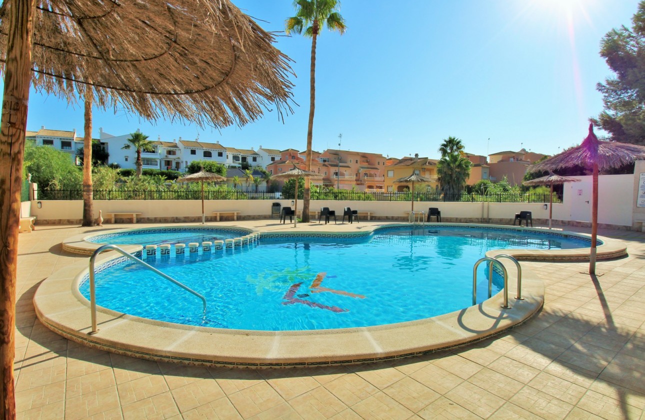 Odsprzedaż - Apartment - Orihuela Costa - Playa Flamenca