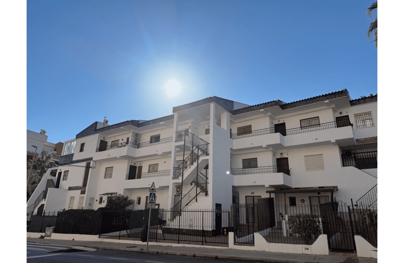 Odsprzedaż - Apartment - Orihuela Costa - Punta Prima