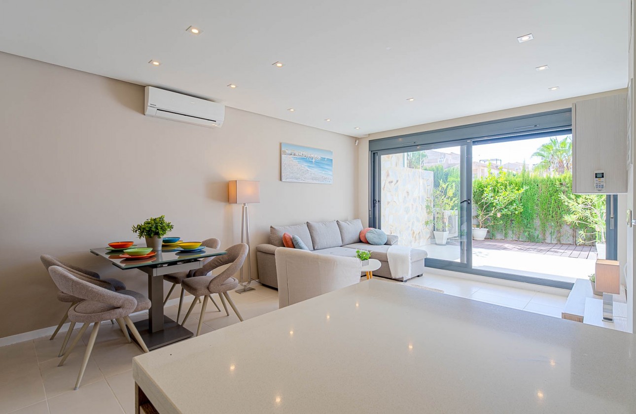 Odsprzedaż - Apartment - Orihuela Costa - Punta Prima