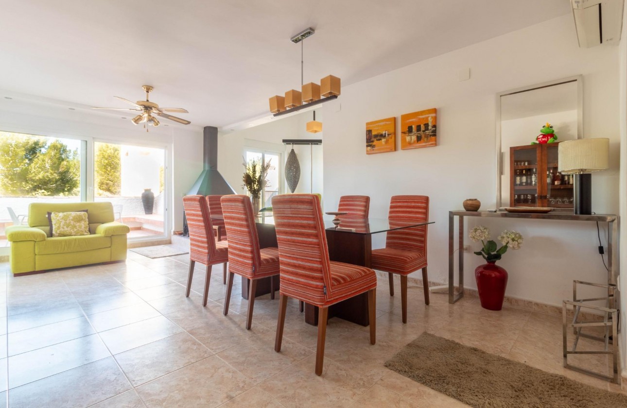 Odsprzedaż - Apartment - Orihuela Costa - Villamartín