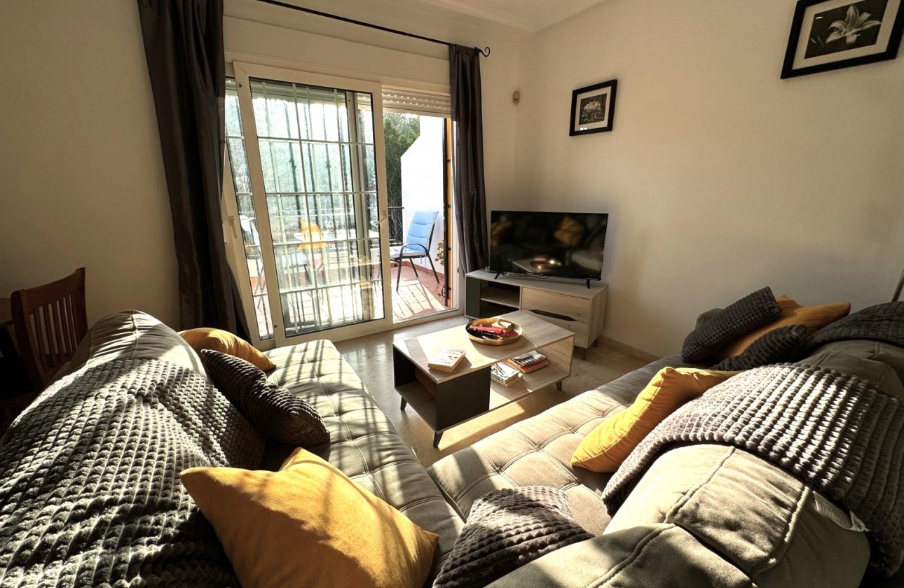 Odsprzedaż - Apartment - Orihuela Costa - Villamartín