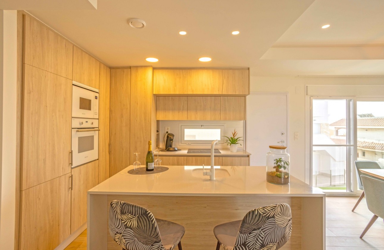 Odsprzedaż - Apartment - Orihuela Costa - Villamartín