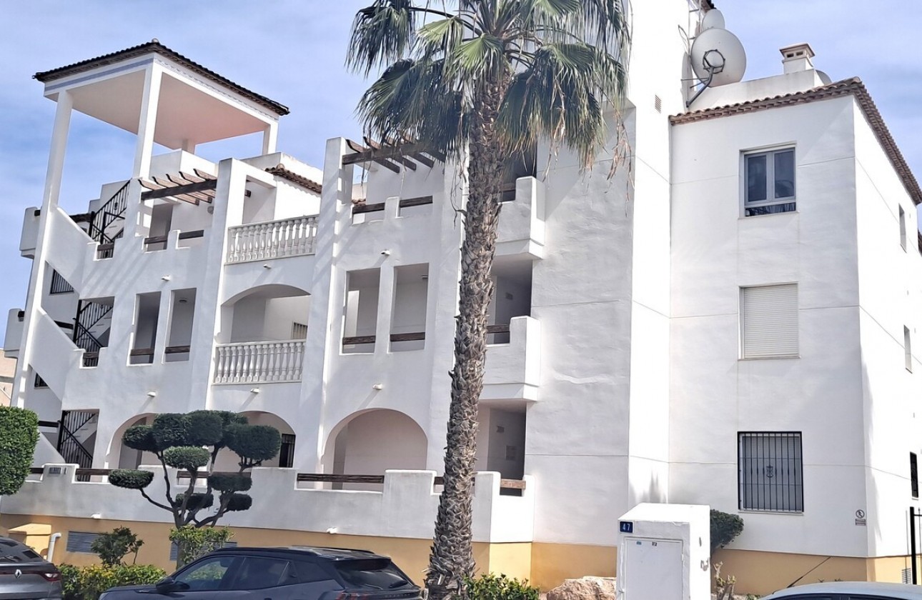 Odsprzedaż - Apartment - Orihuela Costa - Villamartín