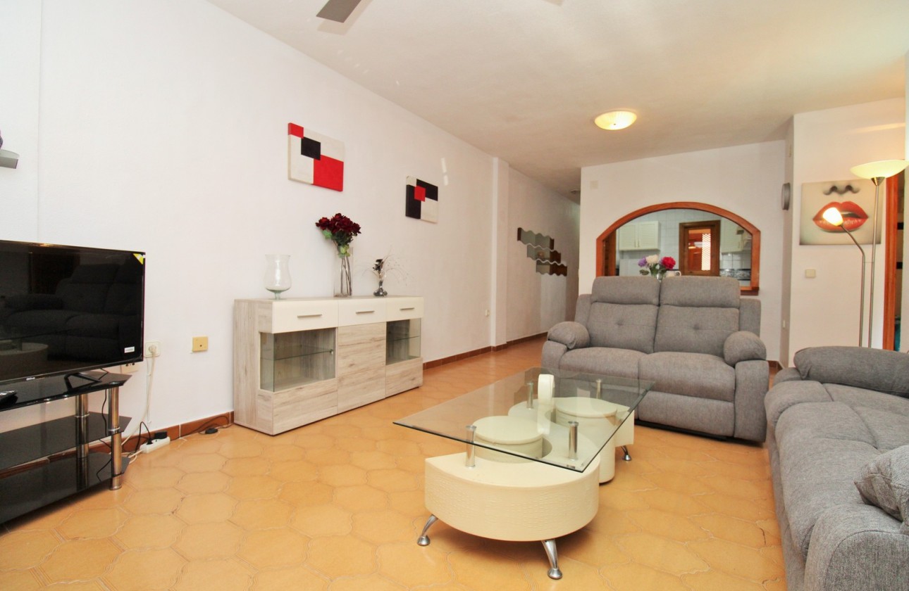 Odsprzedaż - Apartment - Orihuela Costa - Villamartín