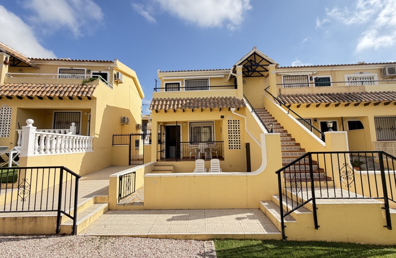 Odsprzedaż - Apartment - Orihuela Costa - Villamartín