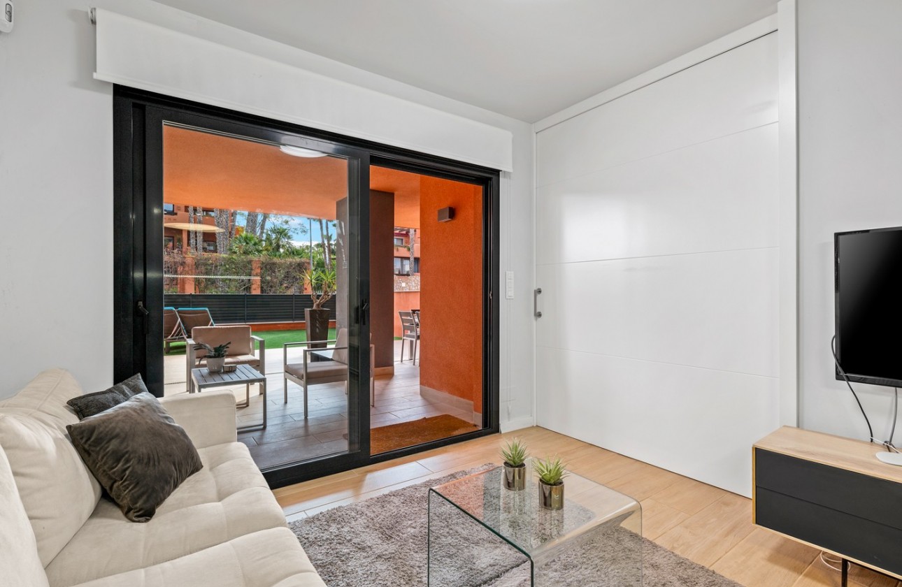 Odsprzedaż - Apartment - Orihuela Costa - Villamartín