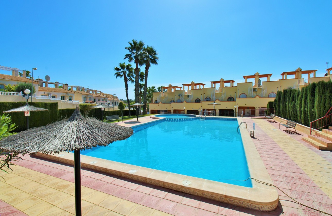 Odsprzedaż - Apartment - Orihuela Costa - Villamartín