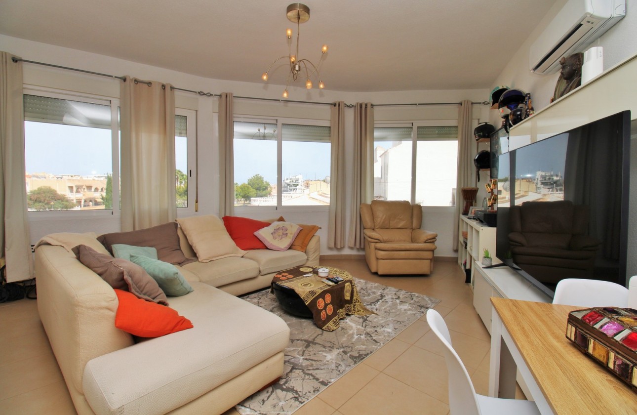 Odsprzedaż - Apartment - Orihuela Costa - Villamartín