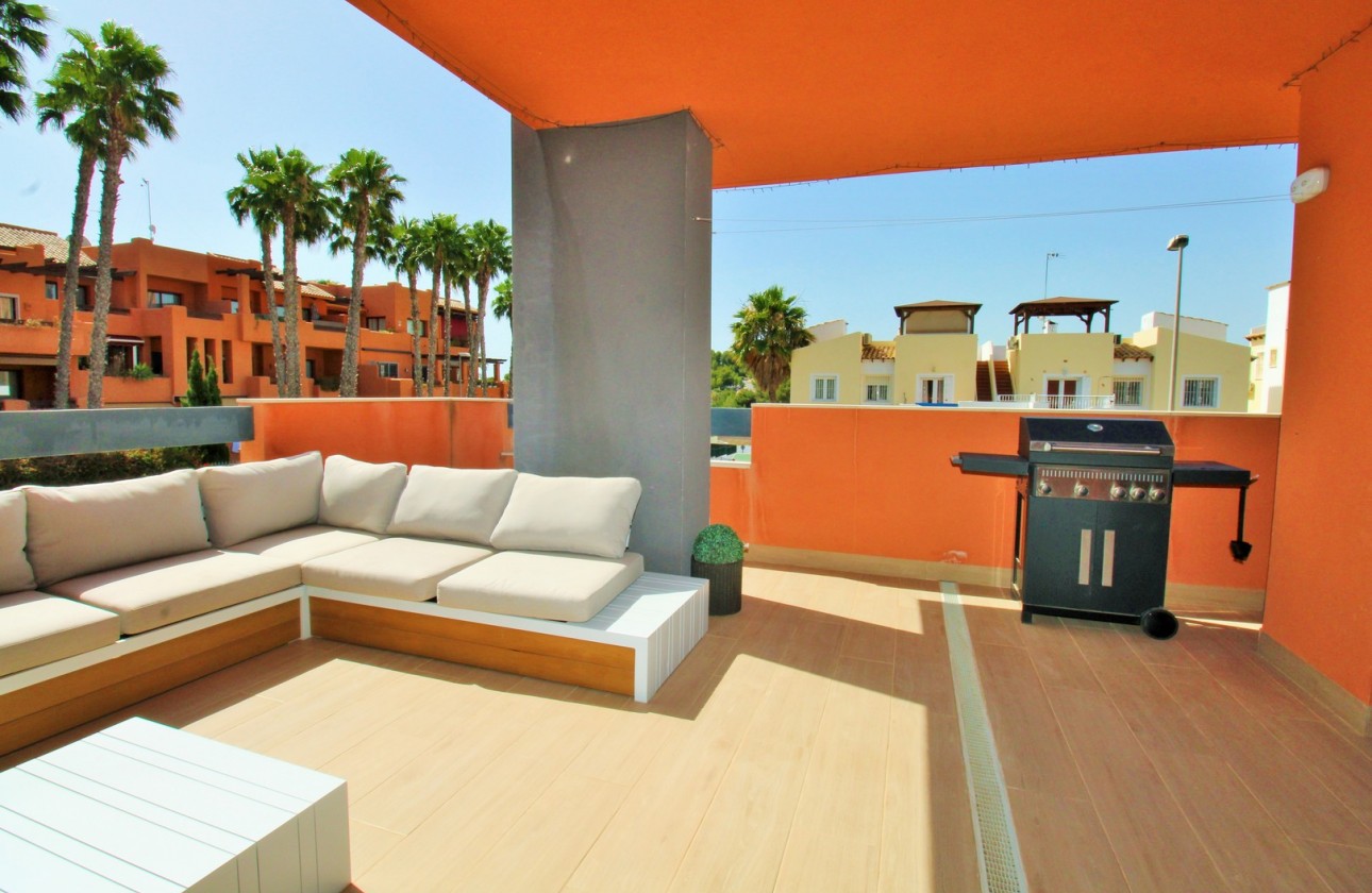 Odsprzedaż - Apartment - Orihuela Costa - Villamartín