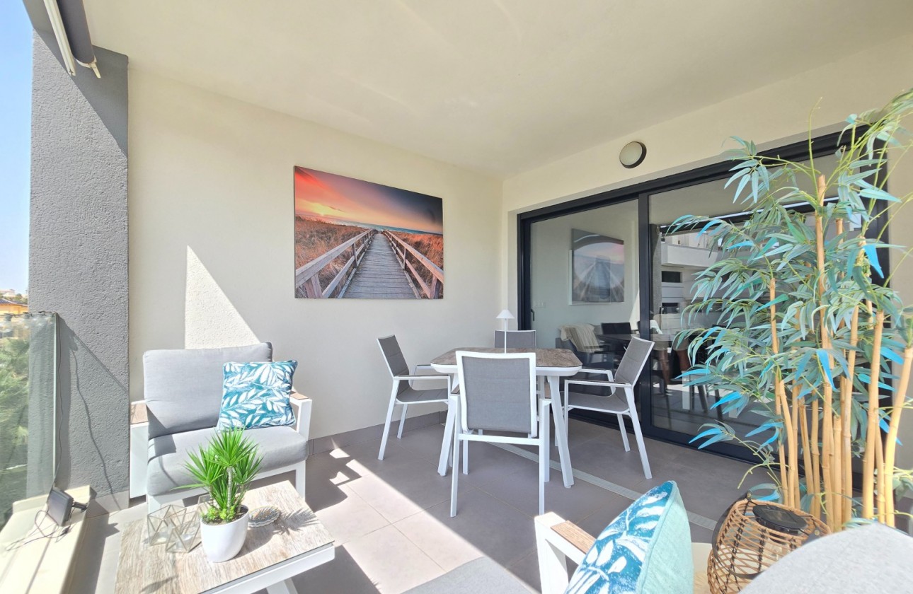 Odsprzedaż - Apartment - Orihuela Costa - Villamartín