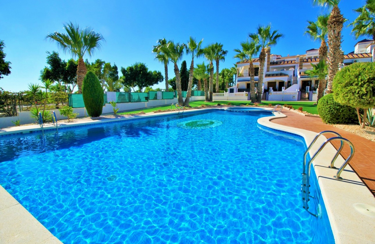 Odsprzedaż - Apartment - Orihuela Costa - Villamartín