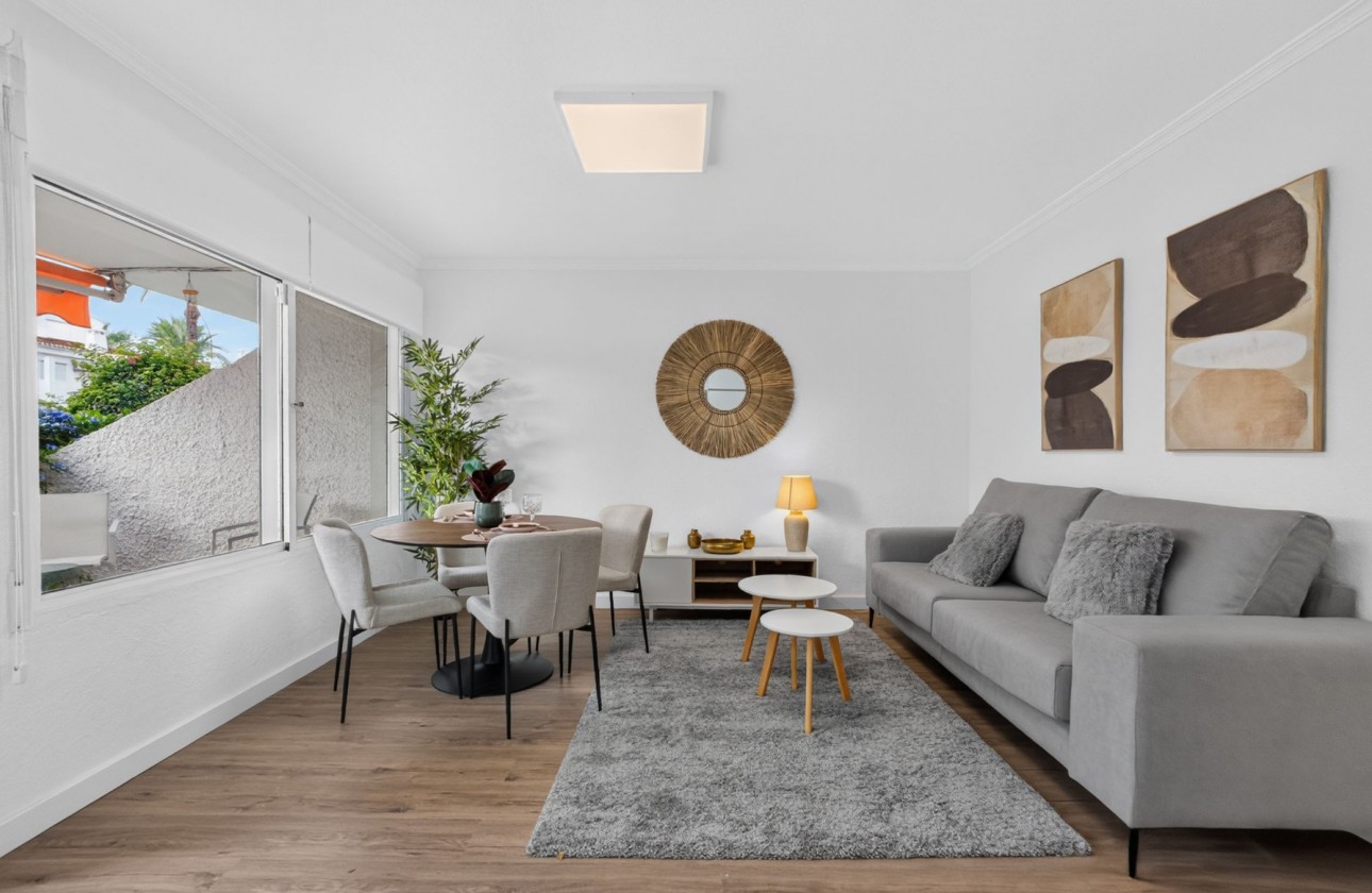 Odsprzedaż - Apartment - Orihuela Costa - Villamartín