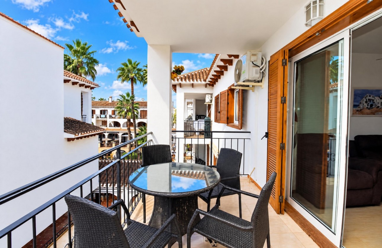Odsprzedaż - Apartment - Orihuela Costa - Villamartín