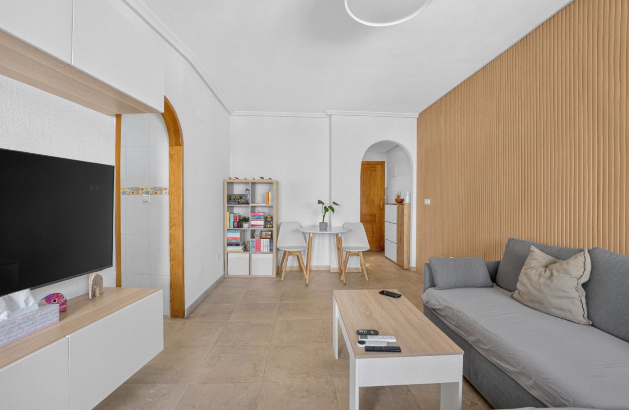 Odsprzedaż - Apartment - Torrevieja - Centro