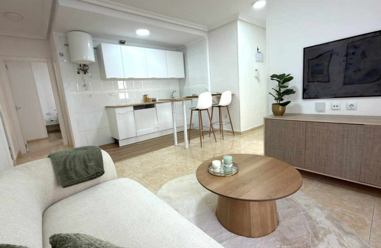 Odsprzedaż - Apartment - Torrevieja - Curva del Palangre