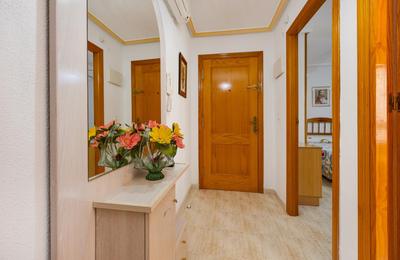 Odsprzedaż - Apartment - Torrevieja - El Acequión - Los Náufragos