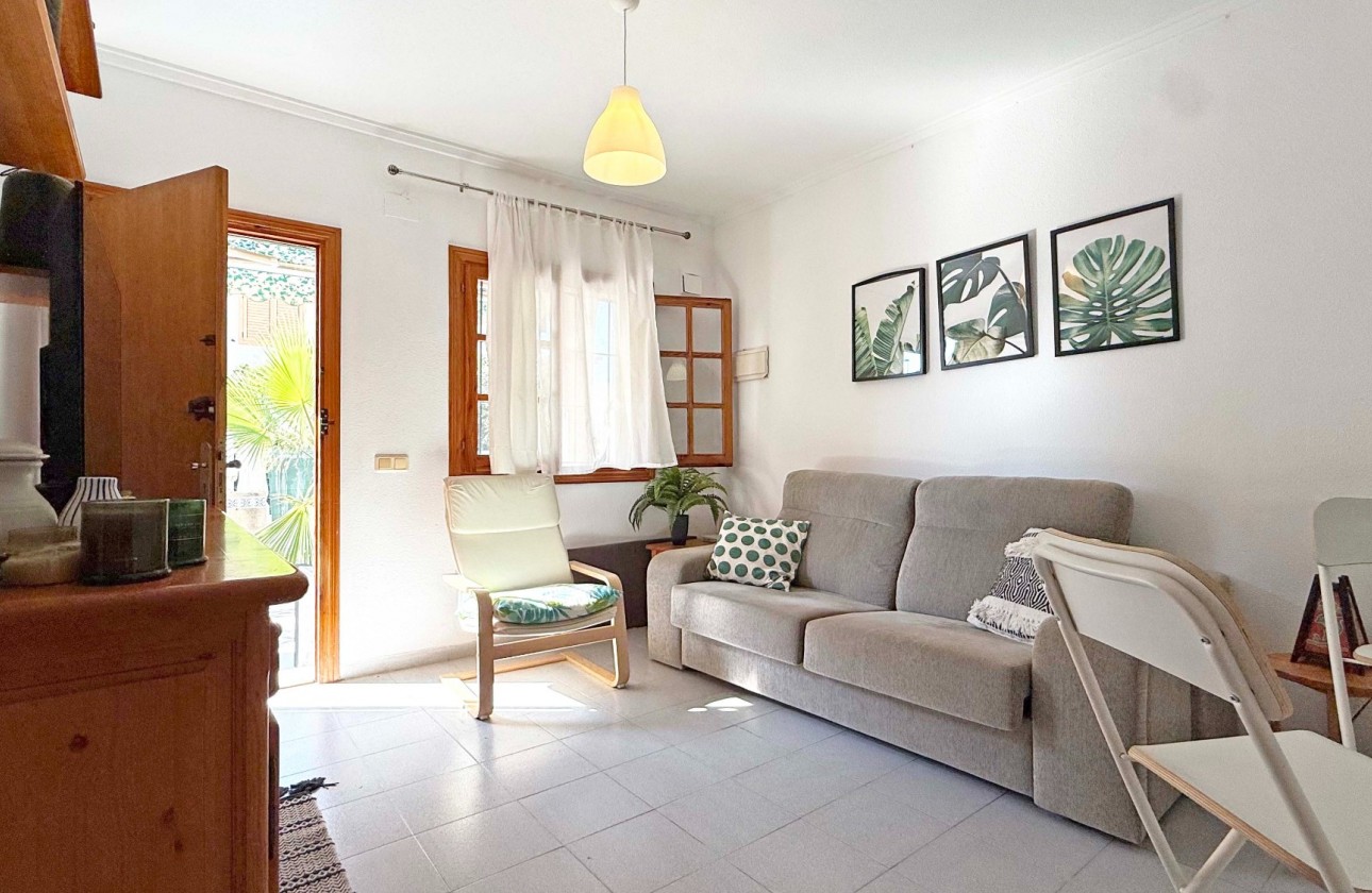 Odsprzedaż - Apartment - Torrevieja - Torrelamata - La Mata